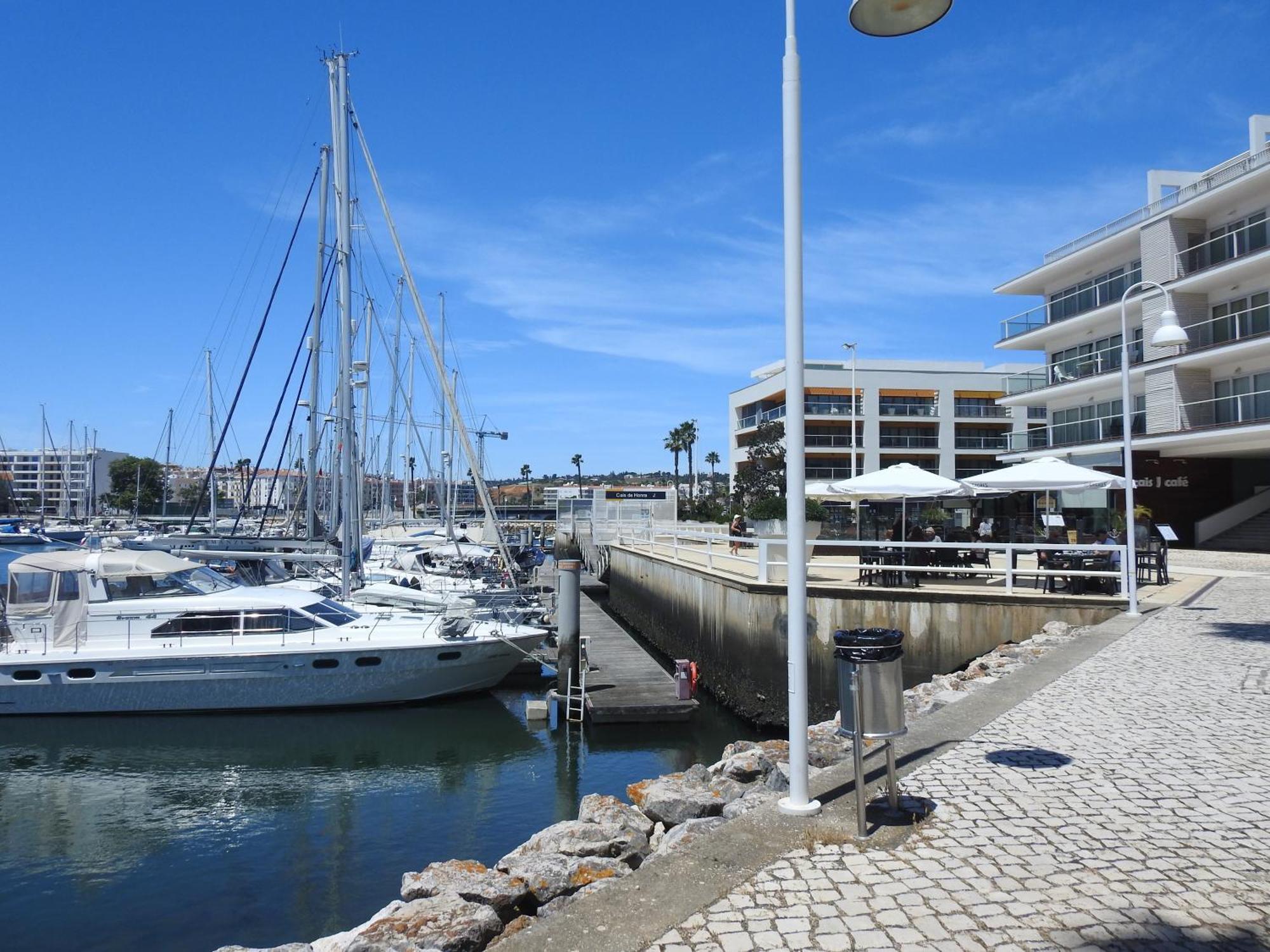 Kates Place By Lagos Marina Екстер'єр фото